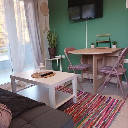 Home Away From Home Ixia  Ngoại thất bức ảnh