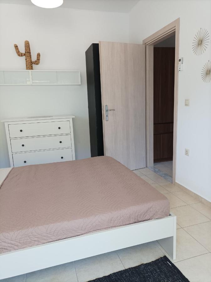 Home Away From Home Ixia  Ngoại thất bức ảnh